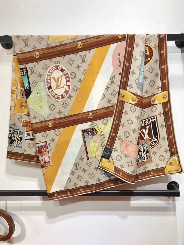 Louis Vuitton Scarf LVC00582 Louis Vuitton Scarf LVC00582